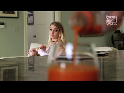 ❤️ Heißes Mädchen mit großen Titten und enger Muschi bekommt Schwanz von Verlierer, aber sehr hart ️ Anal video bei uns ❌