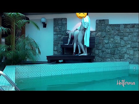 ❤️ Boss lädt Dienstmädchen zum Pool ein, kann aber einem heißen Sex nicht widerstehen ️ Anal video bei uns ❌